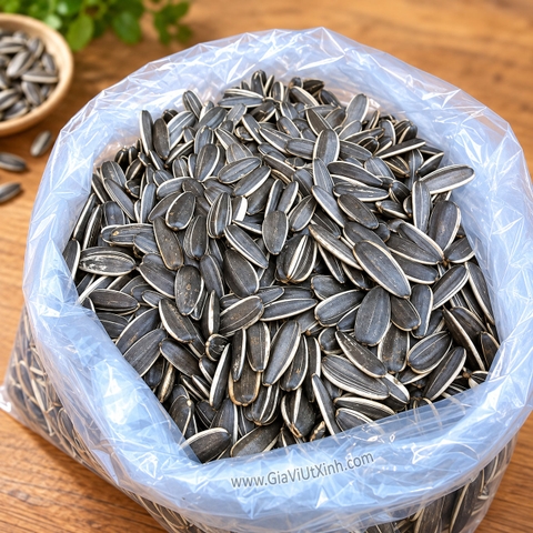 HẠT HƯỚNG DƯƠNG RANG CHÍN NGUYÊN VỎ 1KG – VỎ ĐEN SỌC TRẮNG