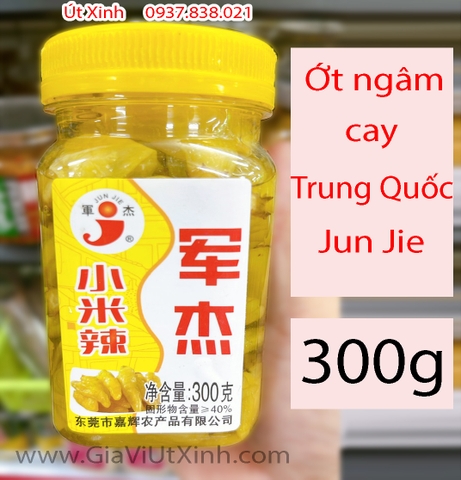ỚT TRÁI NGÂM CAY TRUNG QUỐC JUN JIE 300G - CHINESE PICKLED HOT CHILI PEPPERS