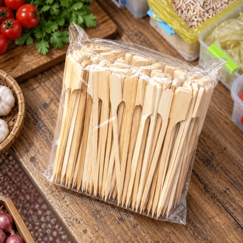 QUE XIÊN TRE MÁI CHÈO 12CM 100 CÂY - XIÊN CỜ TRANG TRÍ TRÁI CÂY