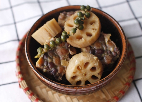 TEMPEH KHO CỦ SEN