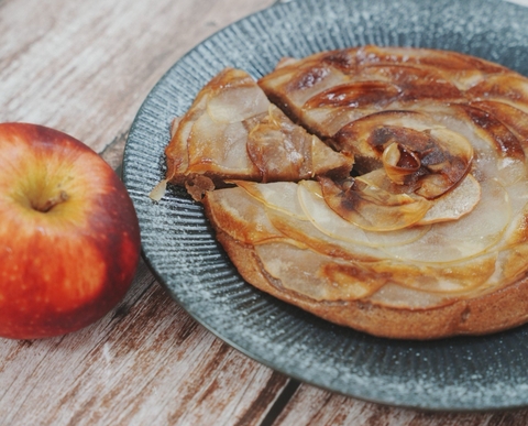 BÁNH TÁO NGUYÊN CÁM ÚP NGƯỢC