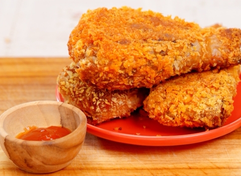 “ĐÙI GÀ KFC” CHAY