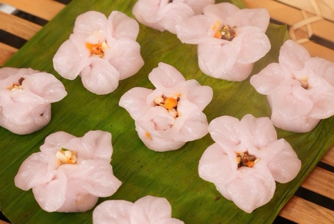 BÁNH BỘT LỌC CHAY HÌNH HOA