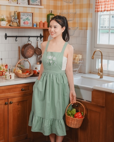 Tạp Dề  Vintage Bèo Gấu - Vải Linen Tự Nhiên – Tạp Dề Thời Trang Cao Cấp -  Dành Cho Mẹ Và Bé, Màu Be/Hồng/Xanh - Set YÊN