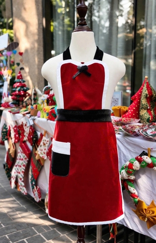 Tạp Dề Trẻ Em Nhung Đỏ - Mẹ và Bé - Quà Tặng và Nấu Ăn