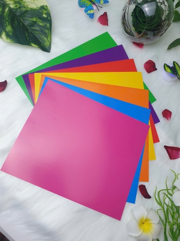 Giấy Thủ Công A4 ĐL 75gsm 1 Bịch 7 Tờ (7 Màu, Keo, Không Keo) – Giấy thủ công học sinh, sáng tạo