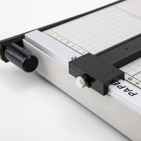 Bàn cắt A3 8012 Deli