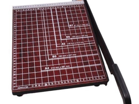 Bàn cắt giấy gỗ A4 GL