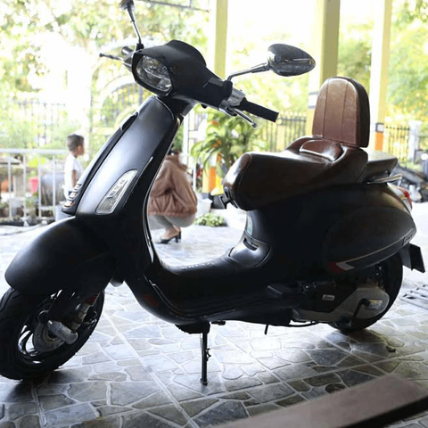 Yên Xe Tựa Lưng Cho Vespa – Màu Nâu Trơn _ VESPA-TL03-BROWN