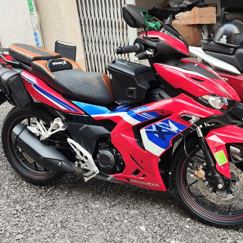 Yên Xe Tựa Bật Honda Winner X – Phiên Bản Màu Nâu-Đen _ WINNER-TL03-BROWN