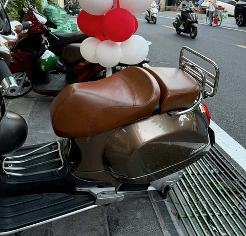 Yên Đôi Vespa Cao Cấp – Da Bò Thật _ VESPA-VB01-BROWN