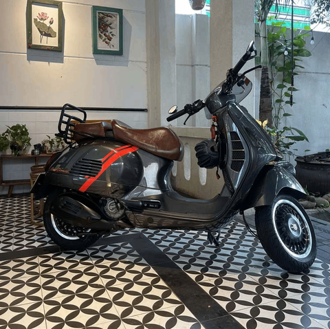 Yên Đôi Vespa Cao Cấp – Màu Nâu Bóng Đậm _ VESPA-V16-BROWN