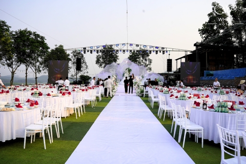 TIỆC CƯỚI NGOÀI TRỜI 2026 VIẾT NÊN CHƯƠNG HẠNH PHÚC GIỮA MÂY NGÀN CÙNG WHITE HOTEL