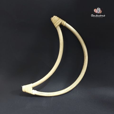 Khung bán nguyệt bằng mây, dùng để trang trí nội thất