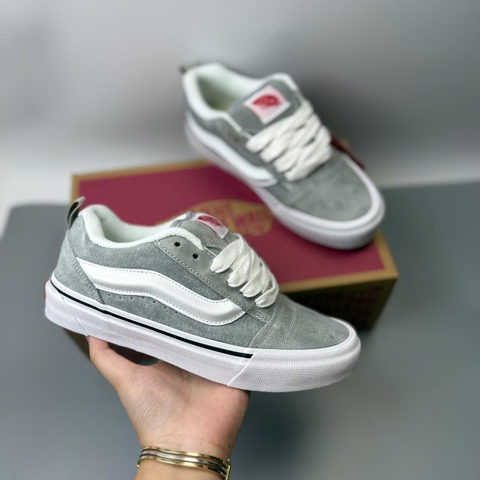 vans knu xám