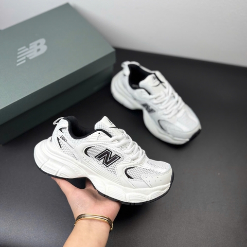 nb530 v2 trắng đen