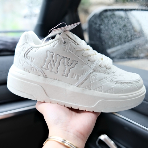 mlb 2025 ny full trắng