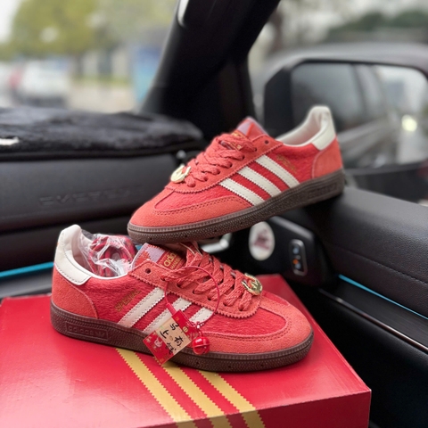 spezial ngựa đỏ