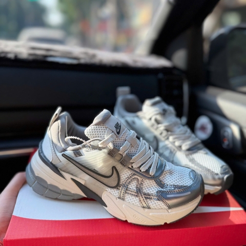 nike v2k xám đen