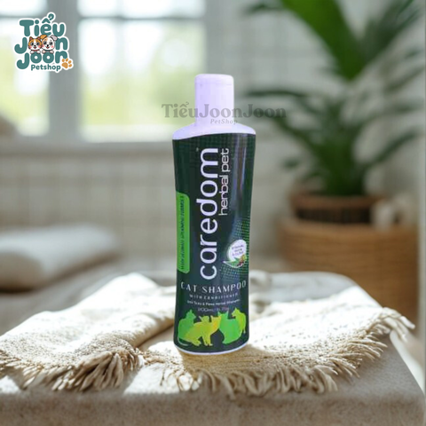 Dầu tắm ve bọ chét cho mèo CAREDOM 200ml