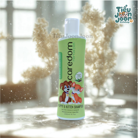 Dầu tắm ve bọ chét cho chó con, mèo con CAREDOM 200ml