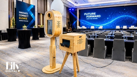 Thuê Photobooth Sự Kiện Hà Nội Chuyên Nghiệp - Lily Digital