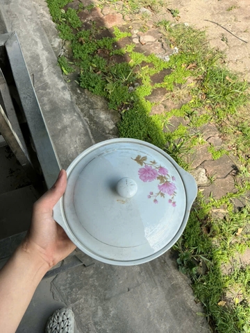 Thố sứ có nắp hoa văn-NTGD