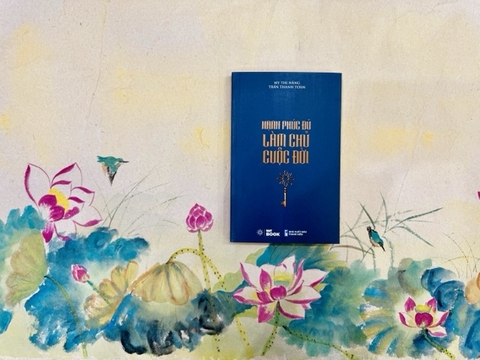 Phiên bản bìa mềm sách 