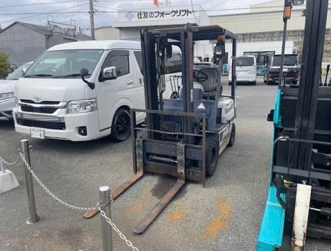 Xe nâng dầu 1.5 tấn KOMATSU FD15H-15 Số Sàn (Dịch Giá) - Giá Rẻ