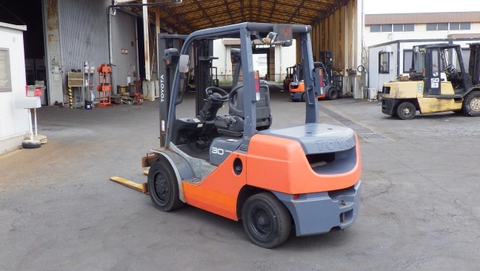 Xe nâng dầu cũ 3 tấn Toyota 02-8FD30 đời 2016 Nhật bãi mâm xoay số tự động - 62638