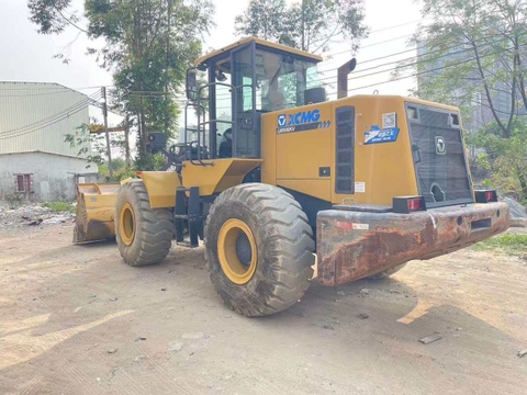 Máy xúc lật 5 tấn XCMG LW500KN Bản Cần Dài (Đời 2020) - Gầu 3.5 - 4.2 m3