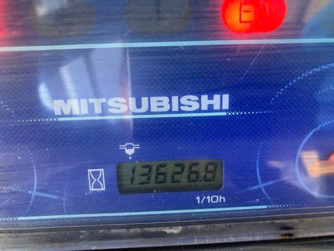 Xe nâng dầu cũ 2.5 tấn MITSUBISHI FD25T Đời 2005 (Chui Container - Dịch Giá)