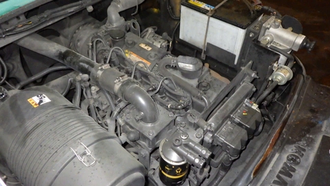 Xe nâng dầu cũ 4.5 tấn KOMATSU FD45T-10 Đời 2011 (Dịch Càng - Càng Dài 2.35m)