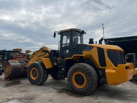 Máy xúc lật cũ 5.5 tấn LIUGONG CLG856H gầu 4.2m3 kim phun cơ - GJ2214O31