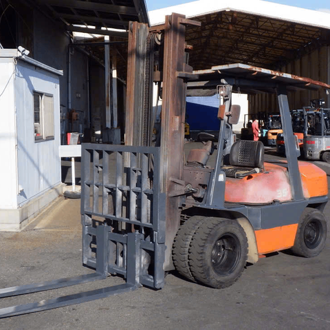 Xe nâng dầu 3.5 tấn TOYOTA 6FD35 Số Sàn - Nâng Cao 4m (Gật Gù)