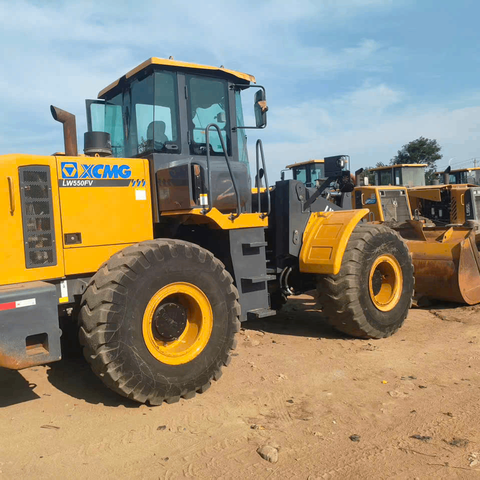 Xe xúc lật cũ 5 tấn XCMG LW550FV gầu 3.6m3 đổ cao đời 2021 - 15072