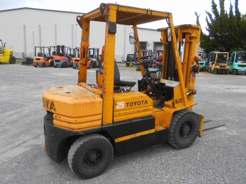 Xe nâng dầu cũ 2.5 tấn TOYOTA 5FD25 Đời 1987 (Số Sàn - Chui Cont - Gật Gù)