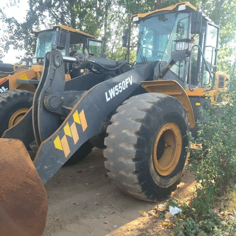 Xe xúc lật cũ 5 tấn XCMG LW550FV gầu 3.6m3 đổ cao đời 2021 - 15077