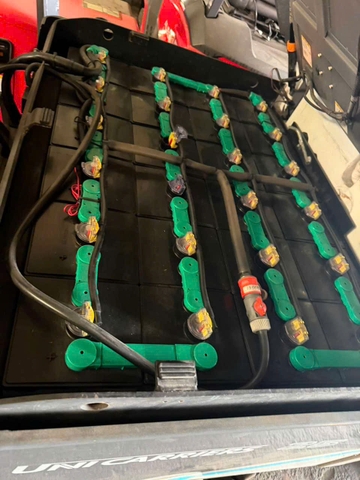 Xe nâng điện 2.5 tấn UNICARRIERS FB25-8 Đời 2019 (Dịch Càng)