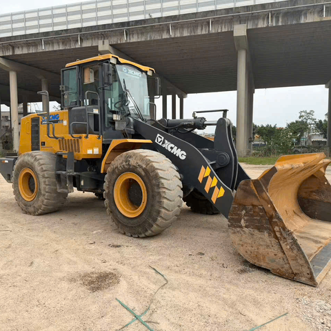 Máy xúc lật cũ XCMG LW500KV Đời 2018 (Bản Cao Cấp - Cần Dài 3.4m)