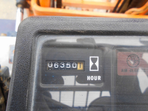 Xe nâng dầu 2.5 tấn TOYOTA 5FD25 Số Sàn (Lốp Kép - Gật Gù)