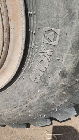 Máy xúc lật cũ XCMG LW600FV Đời 2020 (Gầu 4.5m3 - Nâng 6.3 Tấn)