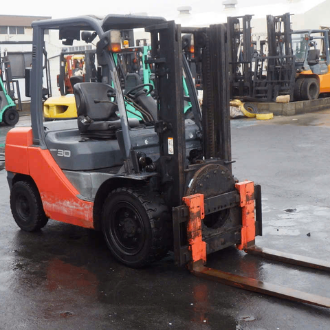 Xe nâng dầu 3 tấn TOYOTA 52-8FD30 Đời 2014 (Mâm Xoay 360 độ)