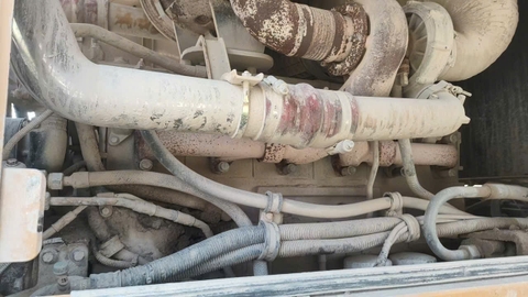 Máy xúc lật cũ XCMG LW600FV Đời 2020 (Gầu 4.5m3 - Nâng 6.3 Tấn)