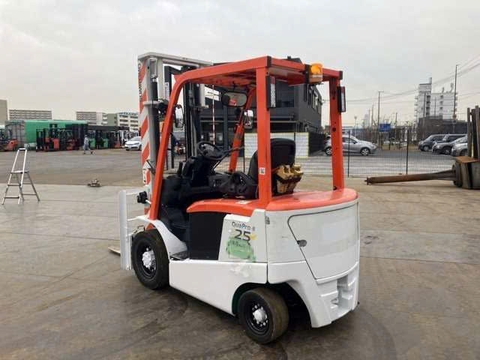 Xe nâng điện ngồi lái 2.5 tấn SUMITOMO 51FB25PJXIII Đời 2020 (Nâng 3.75m)