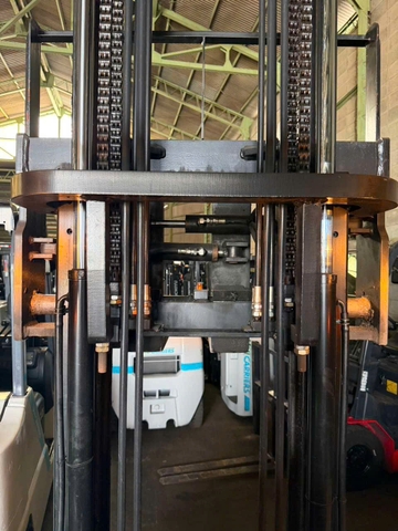 Xe nâng điện 2.5 tấn UNICARRIERS FB25-8 Đời 2019 (Dịch Càng)