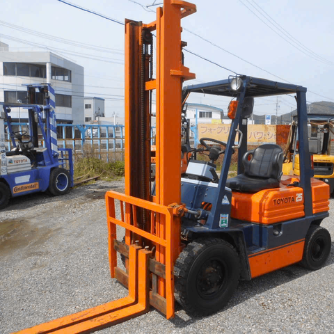 Xe nâng dầu 2.5 tấn TOYOTA 5FD25 Siêu Bền - Nâng Cao 4m (Giá Rẻ)