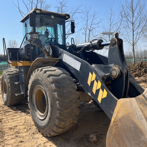 Máy xúc lật 5.5 tấn XCMG LW550 Bản Cần Dài Đổ Cao (Siêu Lướt 2021)