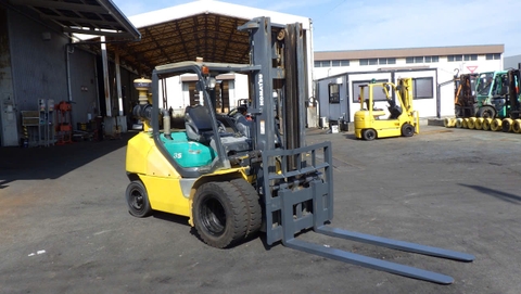 Xe nâng dầu cũ 3.5 tấn Komatsu FD35T-10 tháp 4m lốp đôi càng dài 1.81m dịch giá đời 2011 - 135393