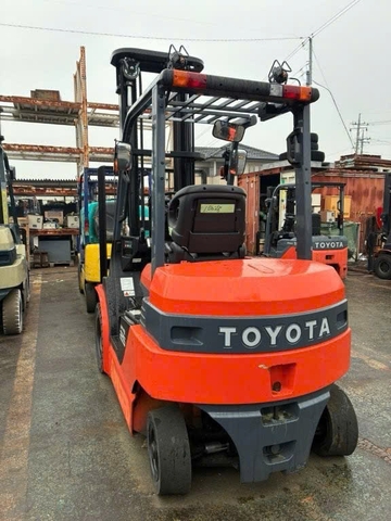 Xe nâng điện ngồi lái 2.5 tấn TOYOTA 40-8FB25 Đời 2021 (Nâng 6.3m - Bình 845Ah)